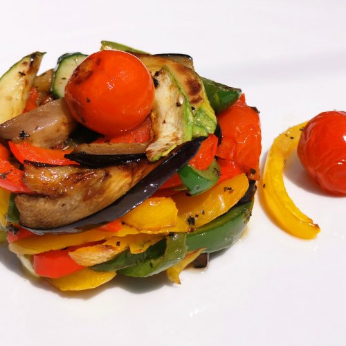 LEGUME TRASE LA TIGAIE, CU UNTDELEMN SI OREGANO